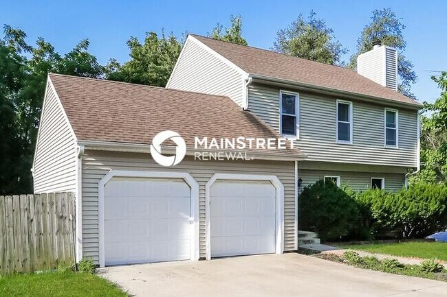 Photo - 4 Bedroom Pet-Friendly Home in Overland Pa...