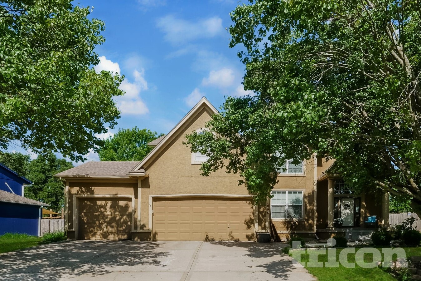 Photo - 2220 Makayla Ln