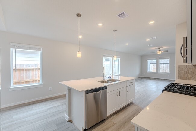 Photo - 16977 Juniper Blossom Bnd