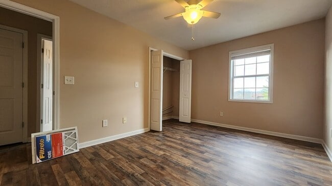 Photo - Spacious Condo For Lease Unit A