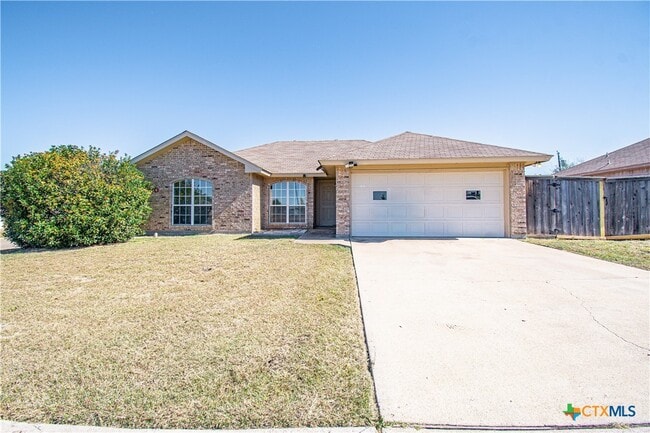 Building Photo - 2900 Southhill Dr