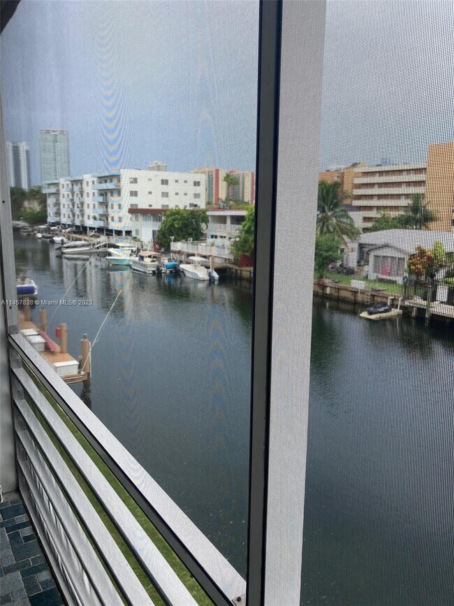 Photo - 3750 NE 169th St