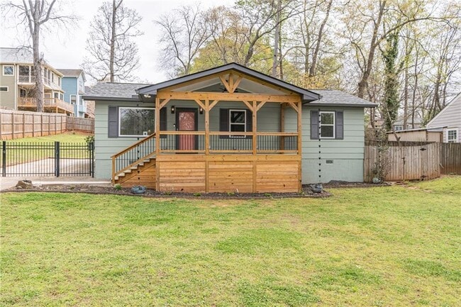 Photo - 1660 White Oak Way