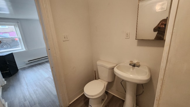 Photo - 52 Clinton St Unit Basement