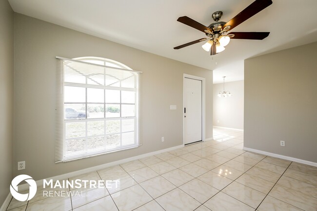 Photo - 2804 72nd St W