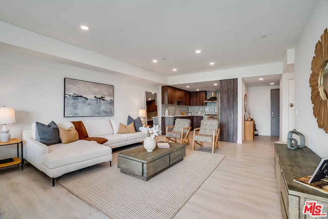 Photo - 1021 S Shenandoah St Unit 501