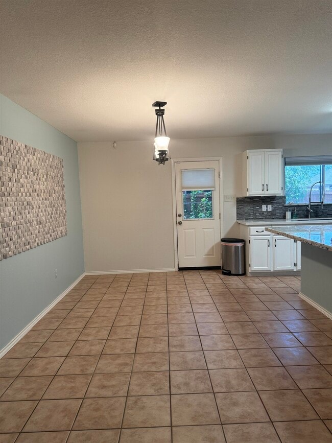 Photo - 5229 Brewster Dr