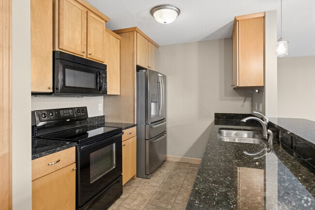 2BR, 1.5BA - 1,385SF - Kitchen - Phase III
