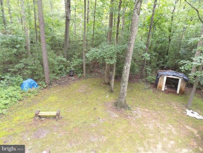 Photo - 135 Land Or Dr