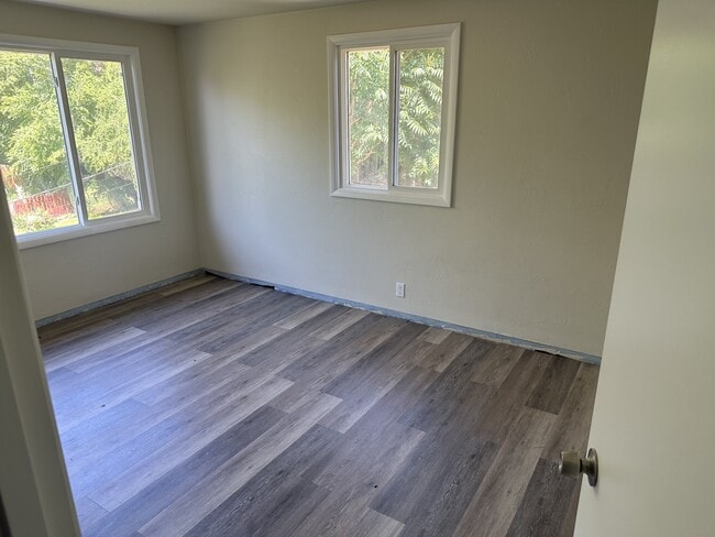 Photo - 1052 S Garden Dr