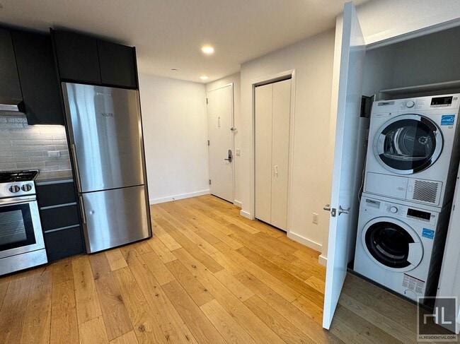 Building Photo - NORTHERN BOULEVARD