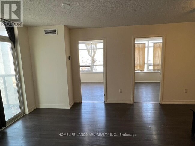 Photo - 812 Lansdowne Ave Unité 521