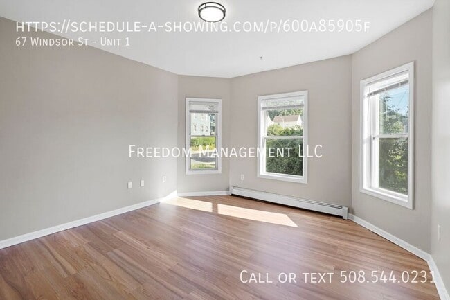 Building Photo - 67 Windsor St Unit 1 Rental