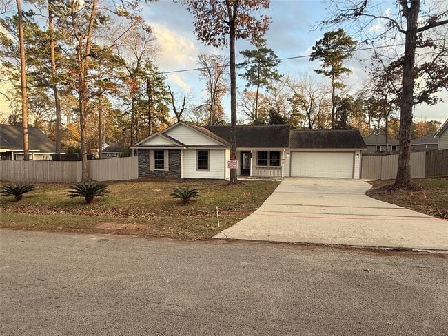 Building Photo - 10464 Royal York Dr