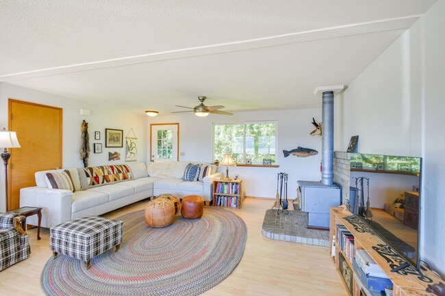 Photo - 131 N Mardell Ave Unidad ID1383676P