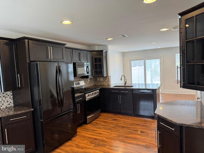 Photo - 1070 Baywood Dr Townhome