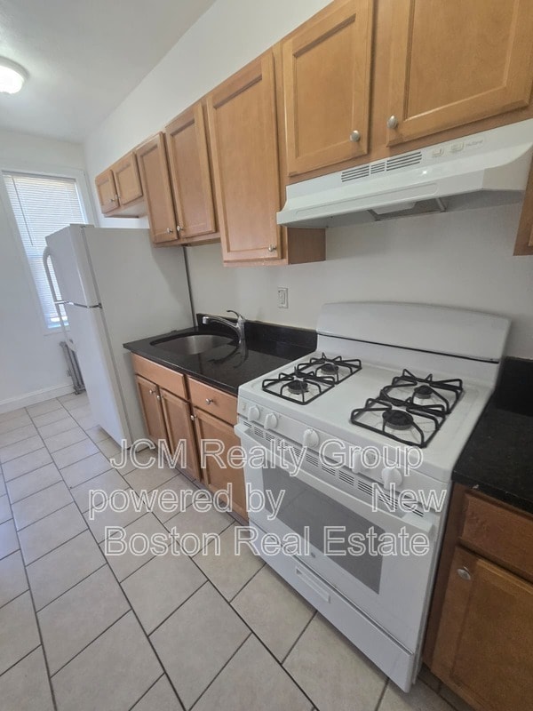 Building Photo - 131 Ocean St Unit U-87