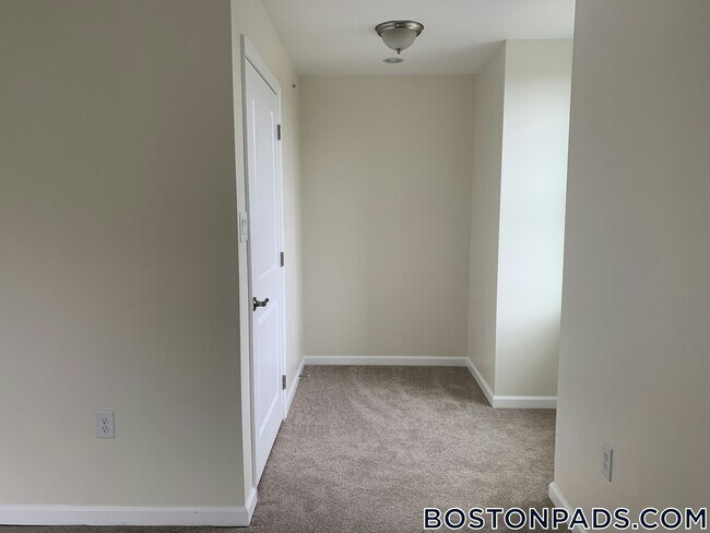 Photo - 154 Thornton St