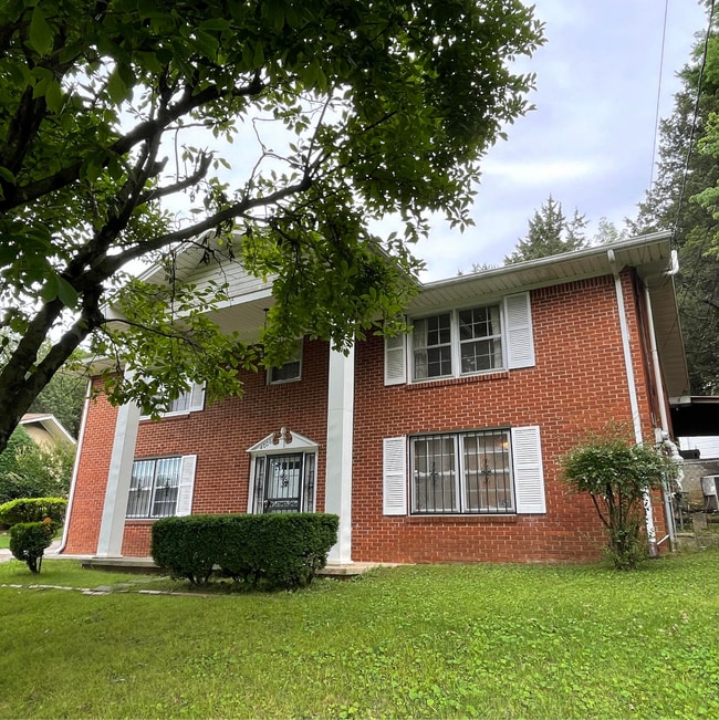 Building Photo - 4006 S Crestview Dr NW Rental