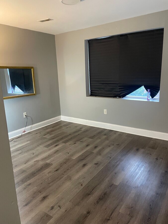 Photo - 102 Denison St