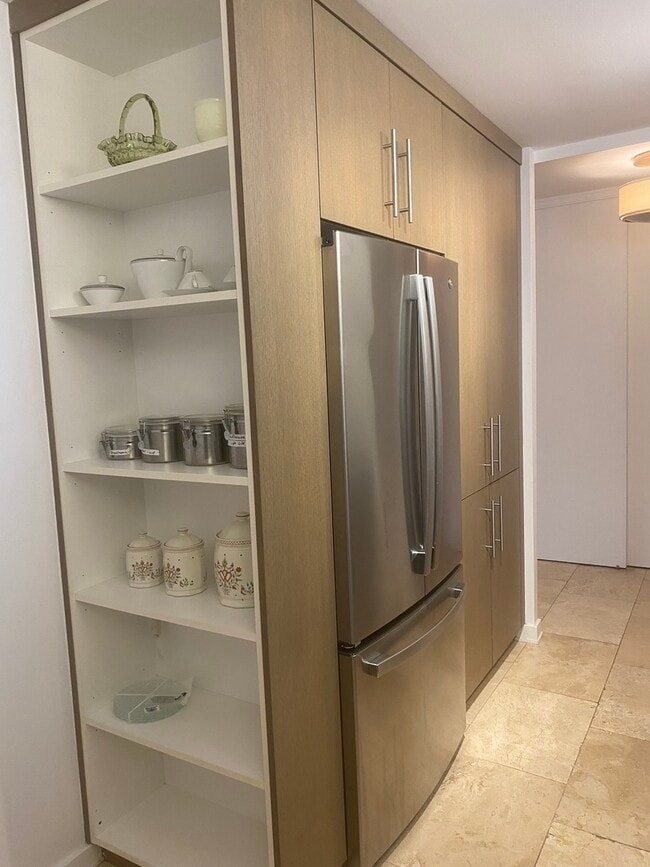 Photo - 5455 N Sheridan Rd