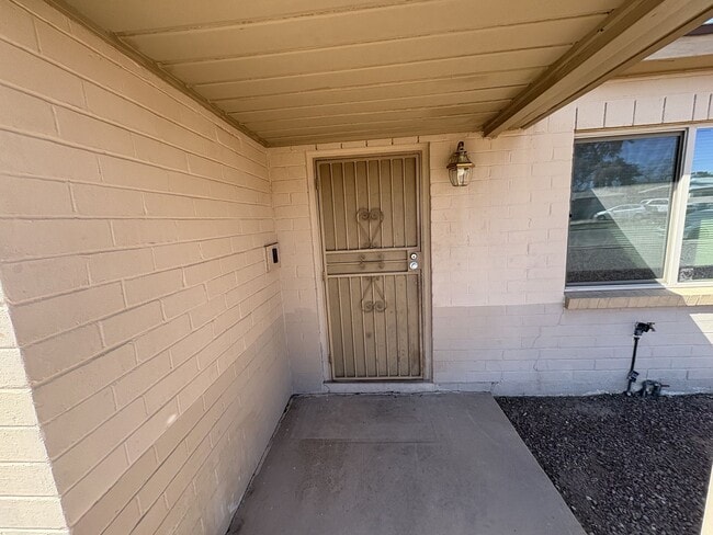 Photo - Central Tucson, close to University of Arizona and more!!!