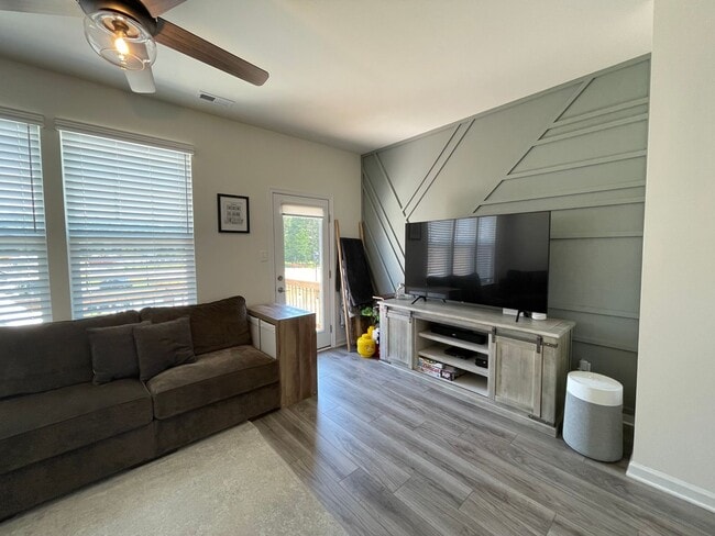 Photo - Huntington Pointe