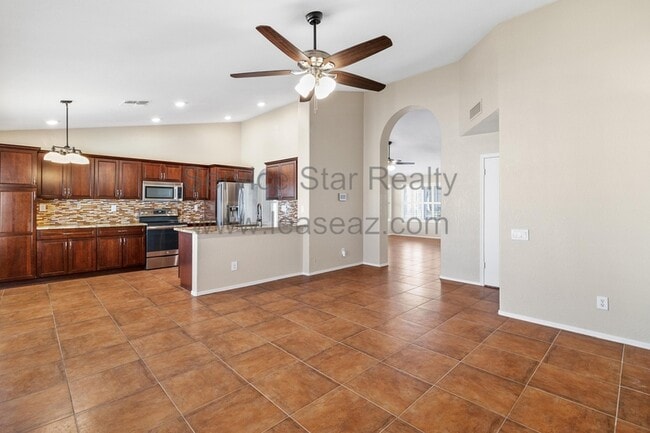 Photo - 3110 N 114th Dr