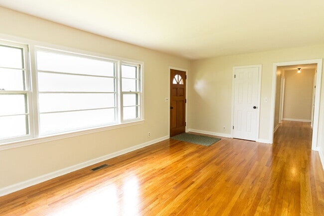 Photo - 116 Centro St