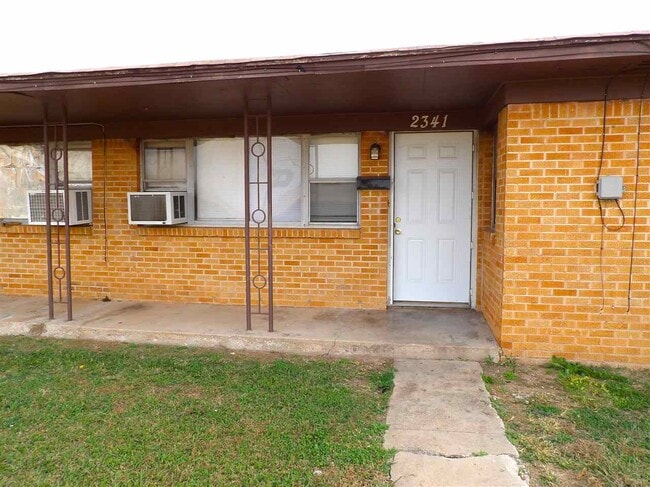 Building Photo - 2341 NW Bell Ave