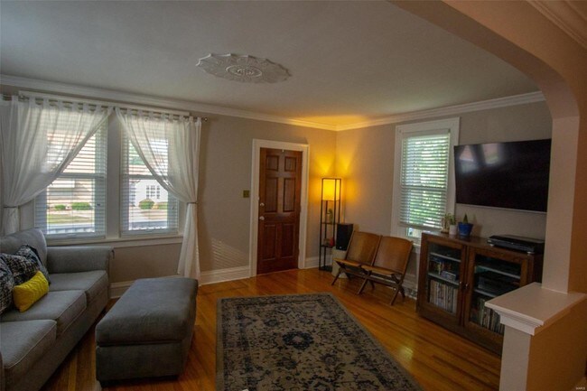 Photo - 4630 Seibert Ave