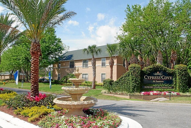 Building Photo - Charming 1-Bedroom Condo Retreat in Melbou... Unit 402