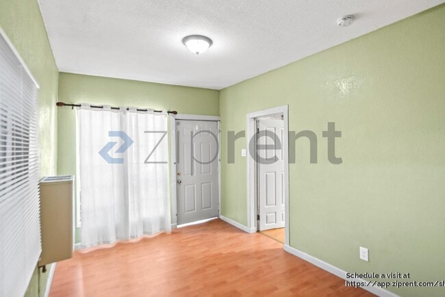 Photo - 1820 International Blvd