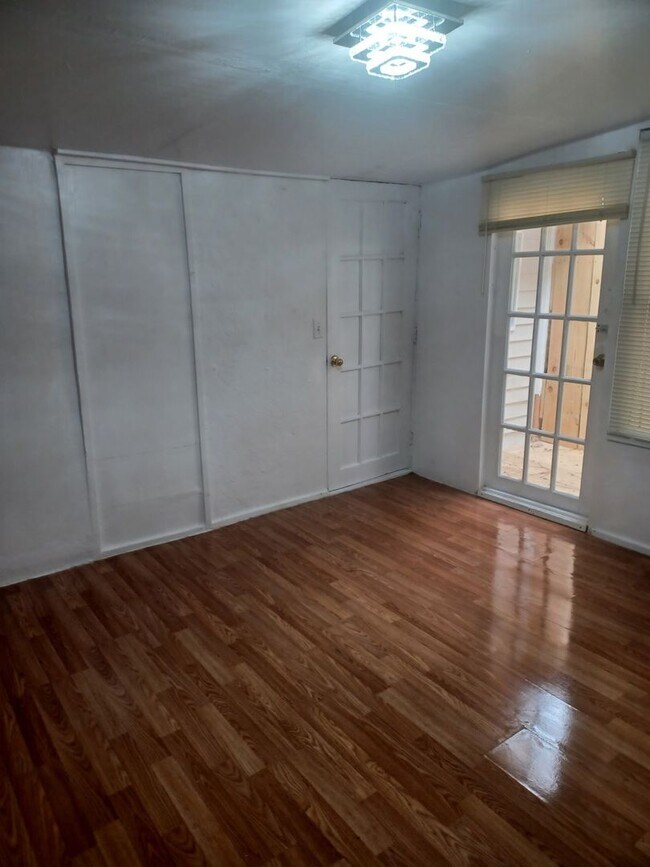 Silverwood Oaks Townhome Townhome Rental in Chesapeake VA