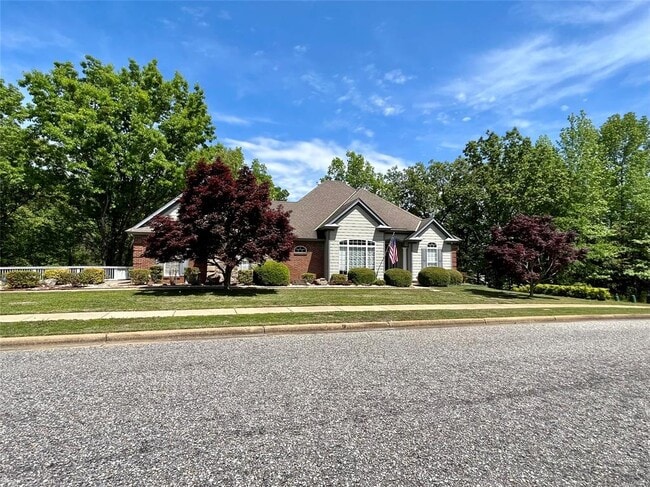 Photo - 704 Emerald Dr