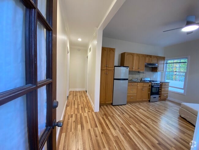 Building Photo - 815 14th St Unit 815 Rental