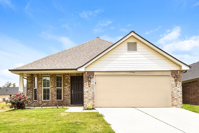 Building Photo - 7744 Ferndale Dr Rental
