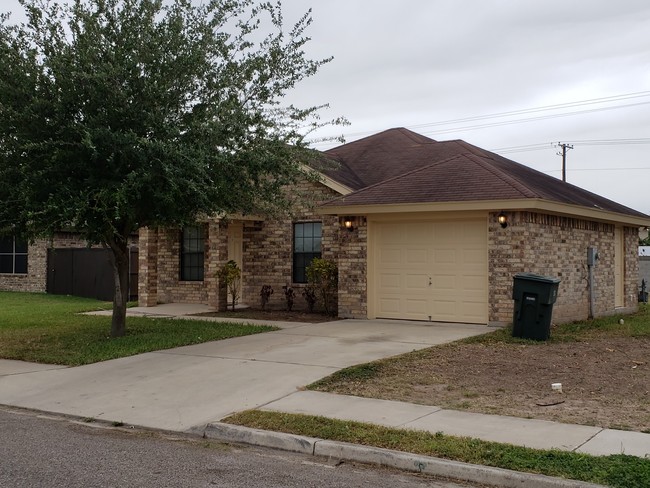 Photo - 1306 Adela Dr