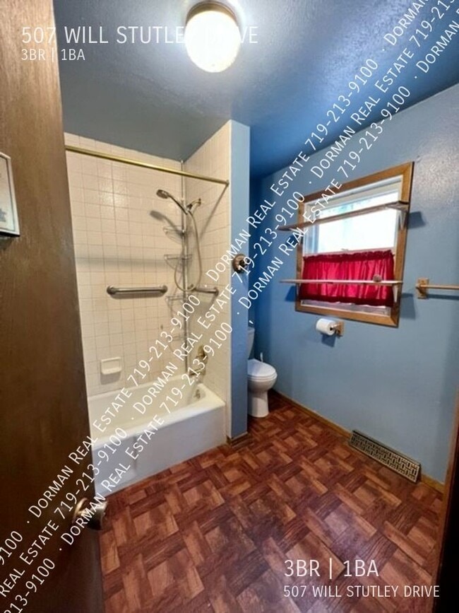 Photo - 507 Will Stutley Dr