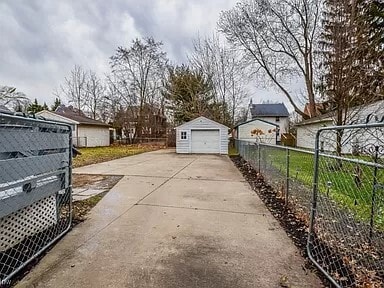 Photo - 1774 Hillside Ter