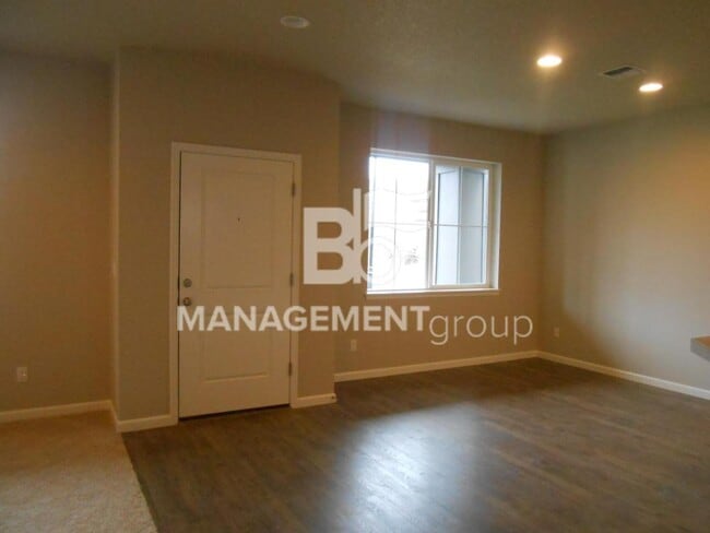 Photo - Newer NW Portland/Bethany Home Located In Abby Creek!