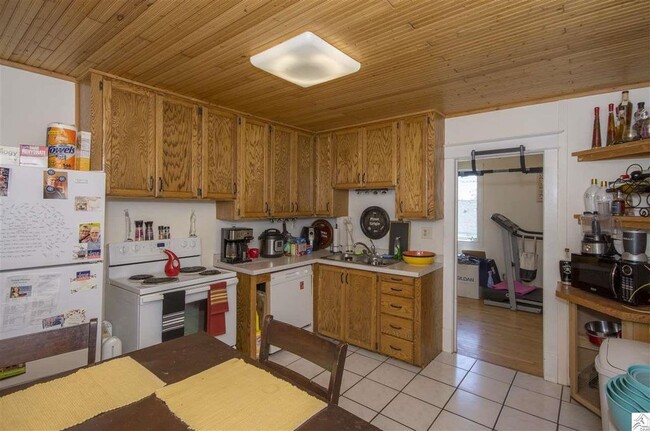 Photo - AVAILABLE JUNE 1ST- Terrific 3 Bed 2 Bath w/ Lake Views