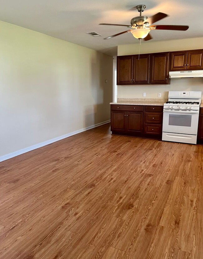 Photo - St. Amant 3br/2ba house for