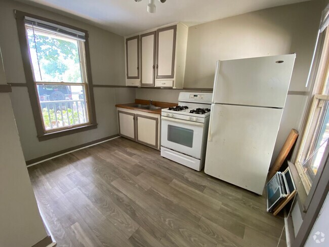 Building Photo - 428-430 Davis Unit 908 Lee Barton Rental