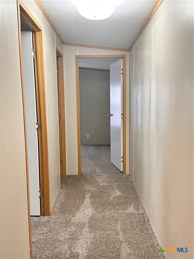Photo - 208 Picasso Dr