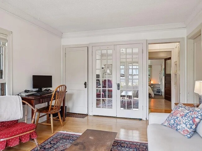 Photo - 2512 33rd Ave S Unidad 3