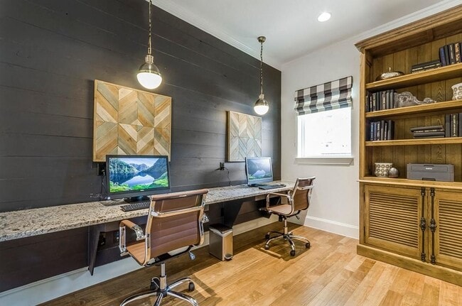 Berkshire Creekside