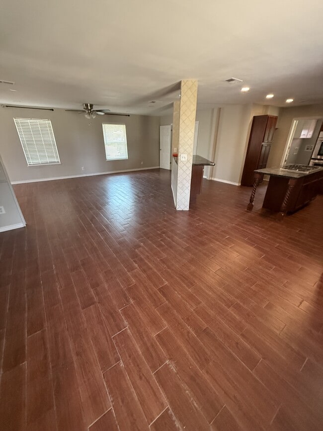 Photo - 2716 Devon Rd
