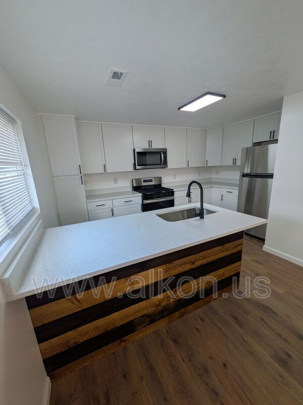 Photo - 949 Perry Hwy Unidad 2