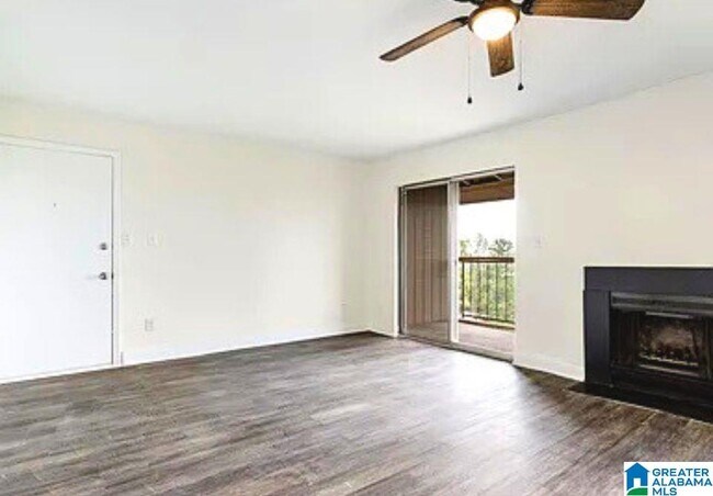 Photo - 422 Skyview Dr Unit H